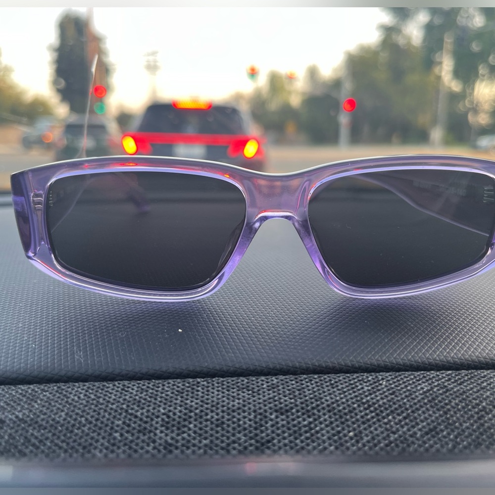 Quay Australia No Envy smoke lenses sunGlasses New Nordstrom rack purple - Picture 2 of 6